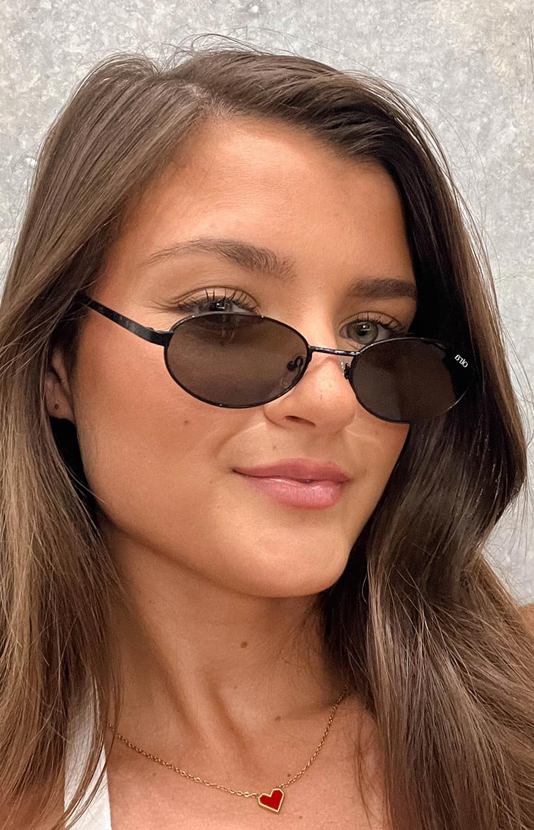 Oval Sunglasses for Women,90s Retro Small Trendy Shades